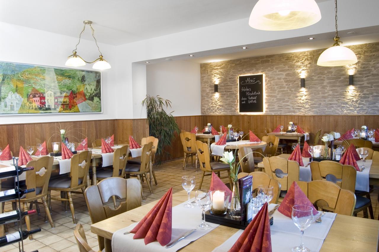 Hotel-Restaurant Im Goldenen Grund Korperich Bagian luar foto